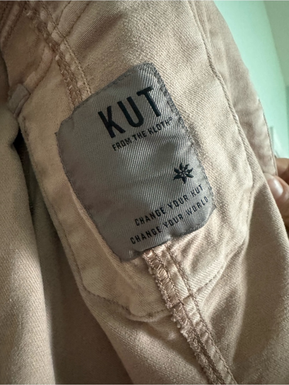 Like-New Kut from the Kloth Kara Denim Jacket Large Dusty Pink Frayed Hem | L - Picture 6 of 11